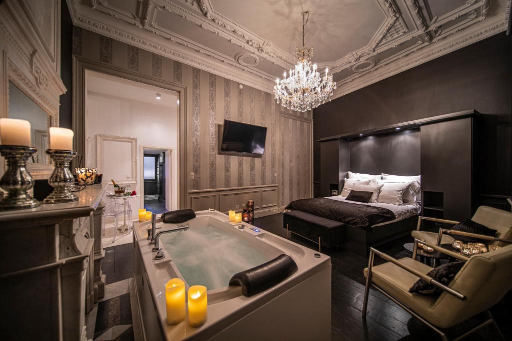 Maison Noppius - Love Hotel